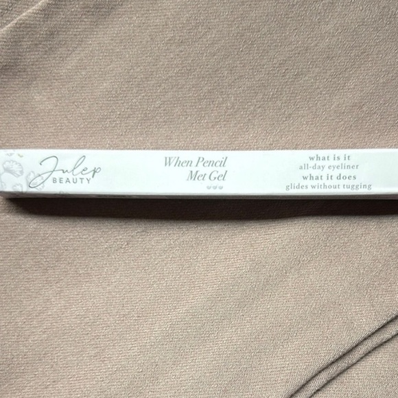 Julep Beauty Eyeliner Pencil - Blackest Black Matte - Picture 3 of 10